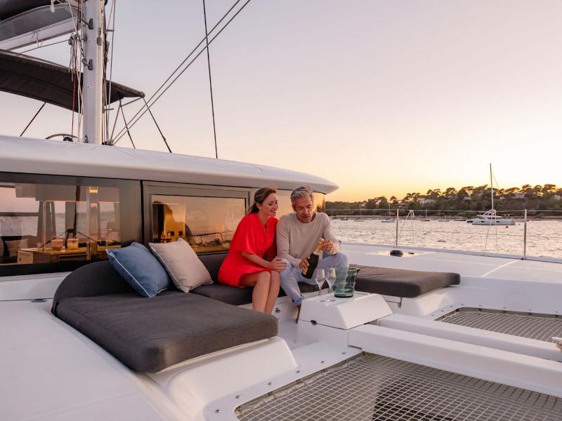 Book yachts online - catamaran - Lagoon 46 - Shanti - rent