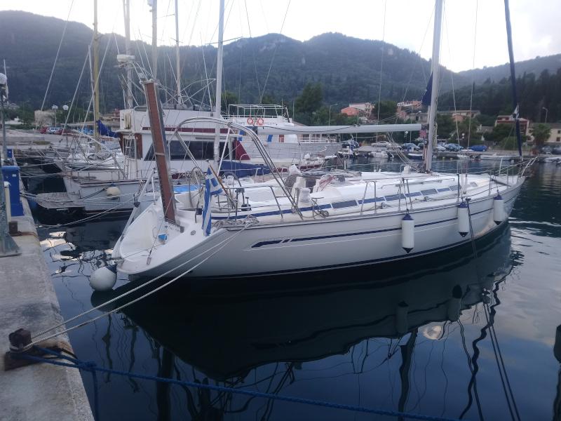 Book yachts online - sailboat - Bavaria 44 - Irene - rent