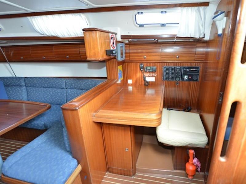 Book yachts online - sailboat - Bavaria 44 - Irene - rent