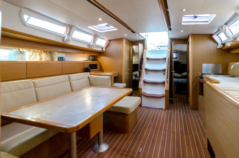 Book yachts online - sailboat - Sun Odyssey 44 i - S/Y ANASTASIA - rent