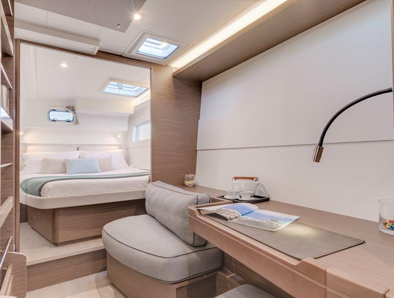 Book yachts online - catamaran - Lagoon 40 Owner Version - Lubina - rent