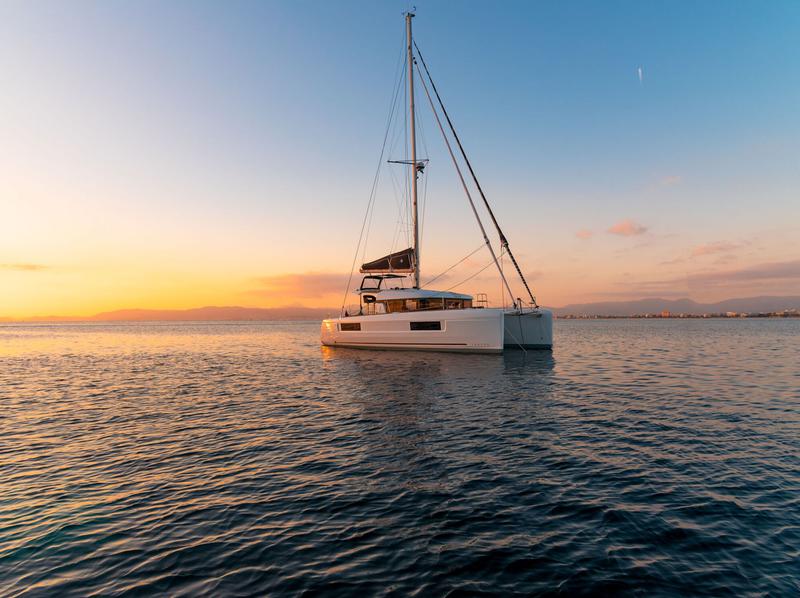 Book yachts online - catamaran - Lagoon 40 Owner Version - Lubina - rent