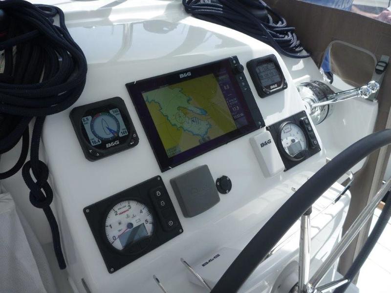 Book yachts online - catamaran - Lagoon 450 Sport - Oryx - rent