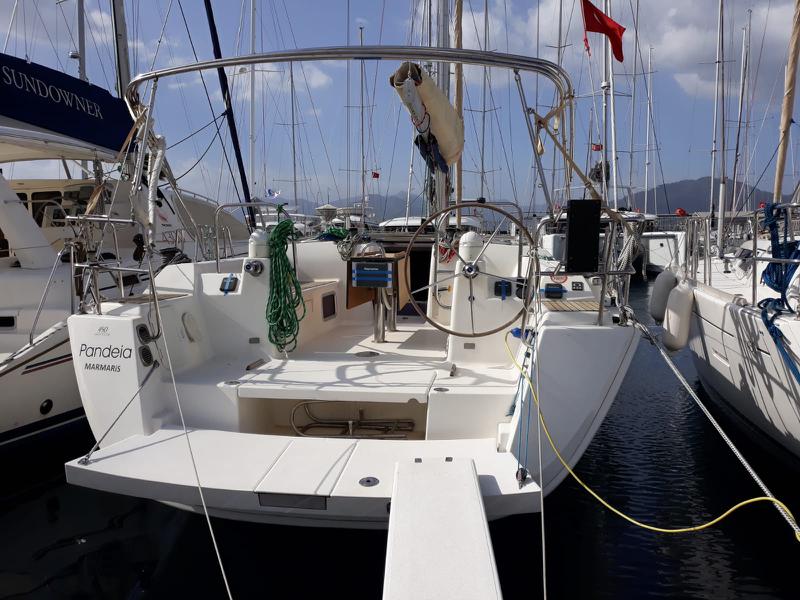 Book yachts online - sailboat - Dufour 450 GL - Pandeia - rent