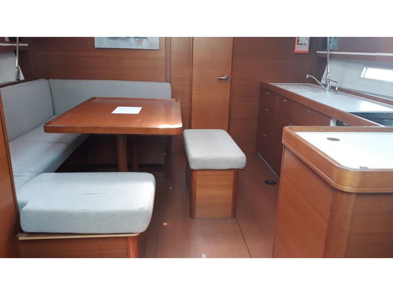 Book yachts online - sailboat - Dufour 450 GL - Pandeia - rent