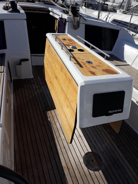 Book yachts online - sailboat - Dufour 430 Grand Large - Tiamat - rent
