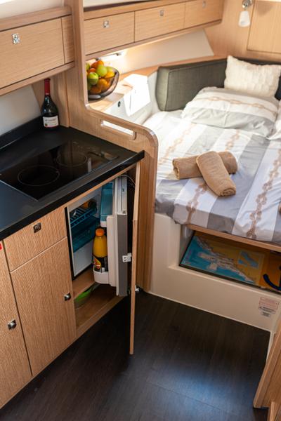 Book yachts online - motorboat - Bavaria 29 Sport - Rina - rent