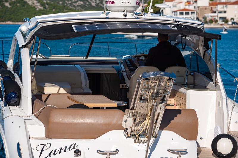 Book yachts online - motorboat - Sessa C38 - Lana - rent
