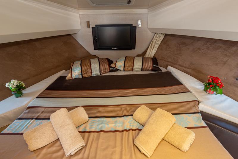 Book yachts online - motorboat - Sessa C35 - Ela - rent