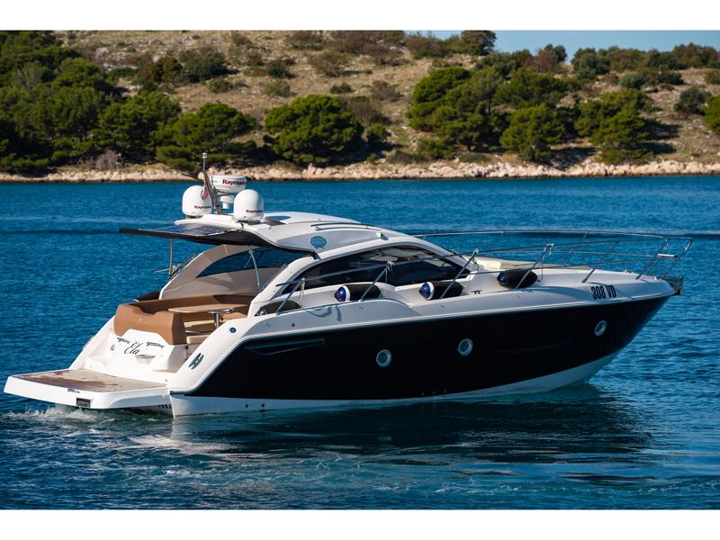 Book yachts online - motorboat - Sessa C35 - Ela - rent