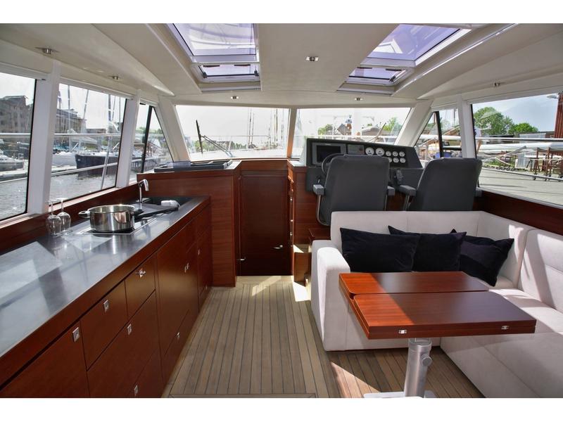 Book yachts online - motorboat - Fjord 40 Cruiser - Fjord - rent