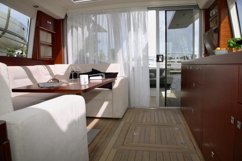 Book yachts online - motorboat - Fjord 40 Cruiser - Fjord - rent