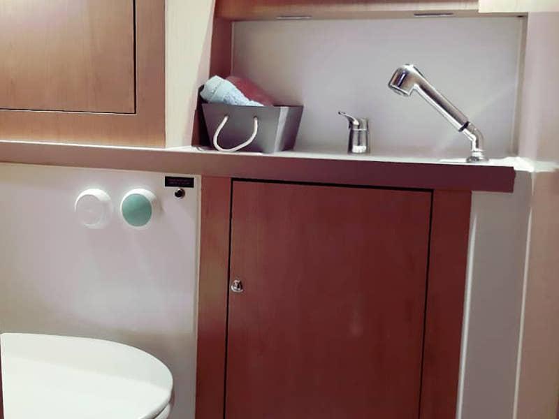 Book yachts online - sailboat - Oceanis 41.1 - KOS 41.4 - rent