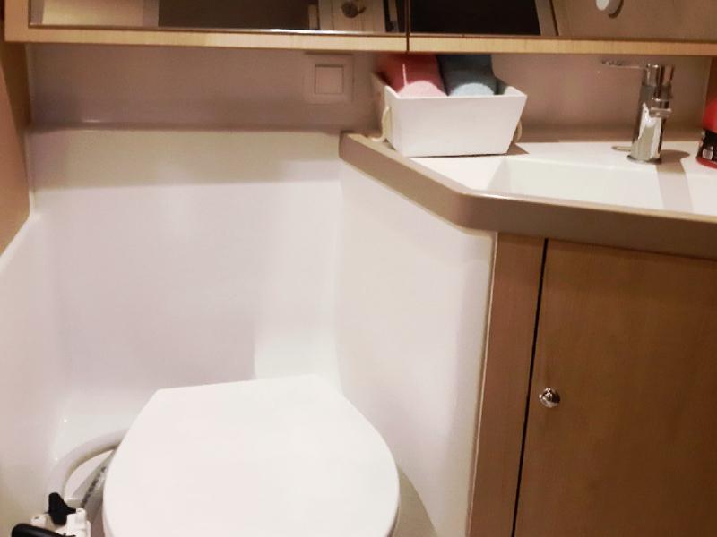 Book yachts online - sailboat - Oceanis 41.1 - KOS 41.4 - rent