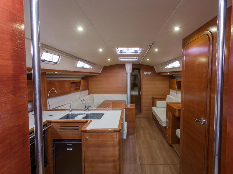Book yachts online - sailboat - Salona 44 Performance - Daddy's Toy - rent
