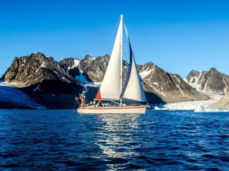 Book yachts online - sailboat - Bruce Roberts NY 46 - New York 46 - rent