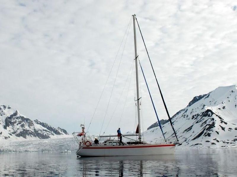 Book yachts online - sailboat - Bruce Roberts NY 46 - New York 46 - rent