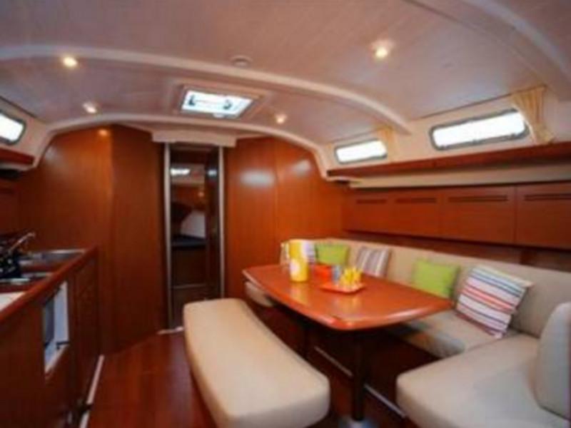 Book yachts online - sailboat - Cyclades 43.4 - Orion II - rent