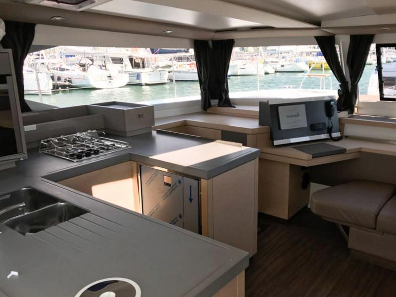 Book yachts online - catamaran - Astréa 42 - Libertad VII - rent