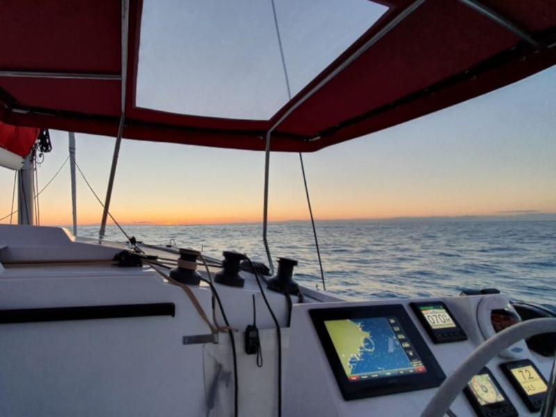 Book yachts online - catamaran - Astréa 42 - Libertad VII - rent