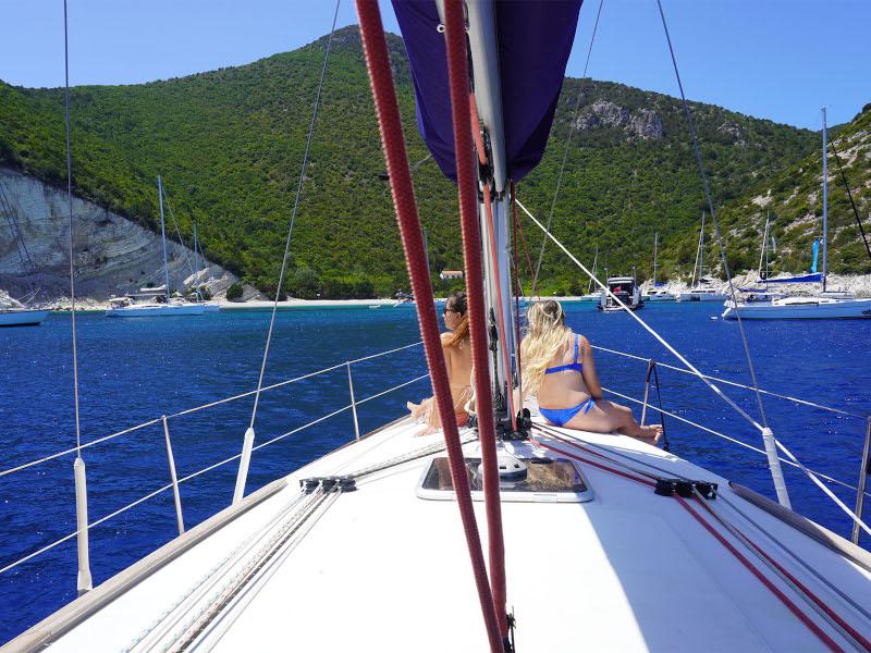 Book yachts online - sailboat - Sun Odyssey 39i - Bookie Too - rent