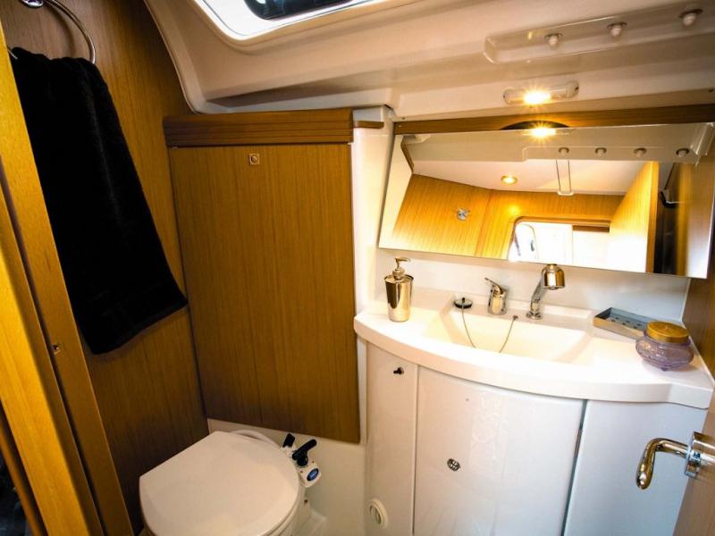 Book yachts online - sailboat - Sun Odyssey 39i - Bookie Too - rent