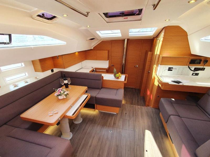 Book yachts online - sailboat - Elan 50 Impression - SUZY - rent