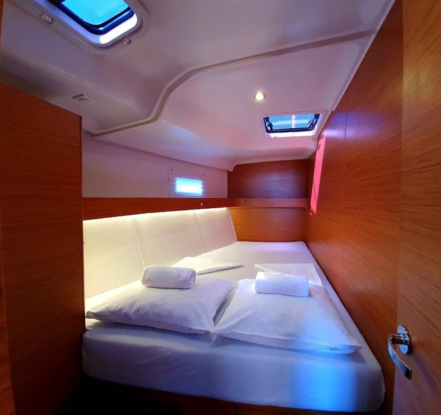 Book yachts online - sailboat - Elan 50 Impression - SUZY - rent