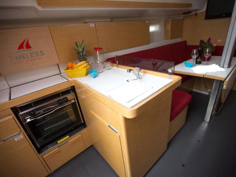 Book yachts online - sailboat - Elan 350 - NOVEMBER - rent