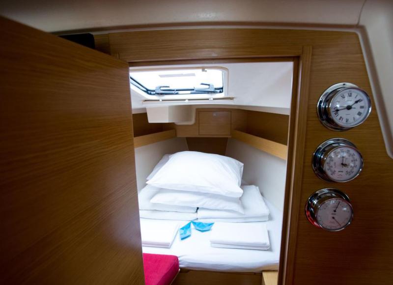 Book yachts online - sailboat - Elan 350 - QUEBEC - rent