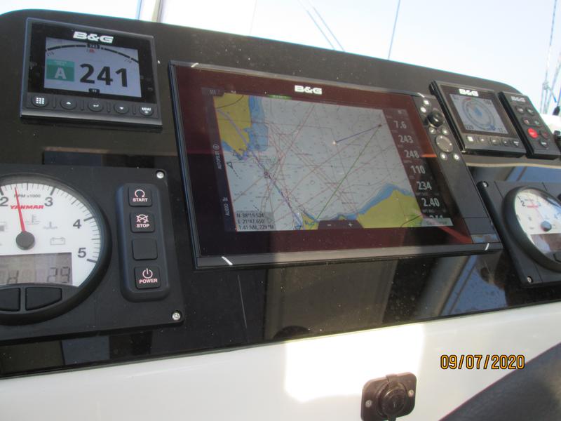 Book yachts online - catamaran - Lagoon 42 - Aria - rent