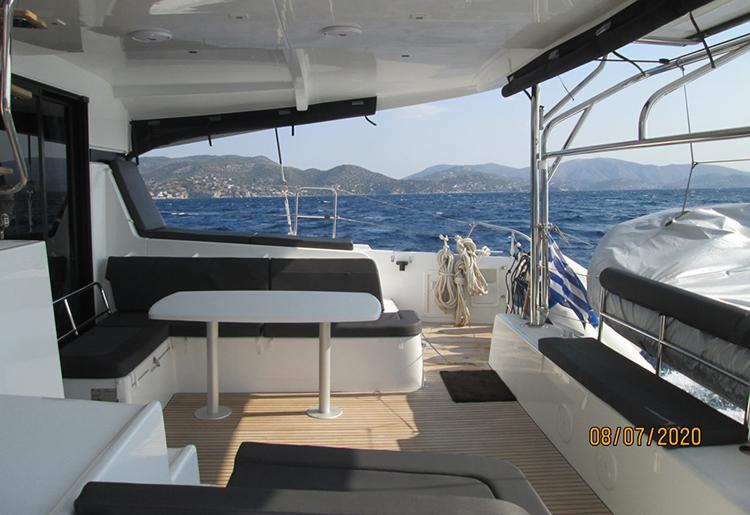 Book yachts online - catamaran - Lagoon 42 - Aria - rent