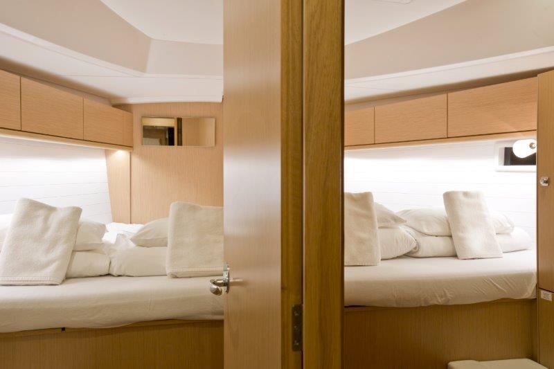 Book yachts online - sailboat - Bavaria 46 Cruiser - GREY SKY - rent