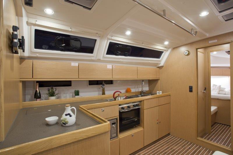Book yachts online - sailboat - Bavaria 46 Cruiser - GREY SKY - rent