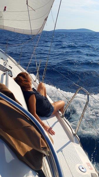 Book yachts online - sailboat - Sun Odyssey 439 - LADY LINDA - rent
