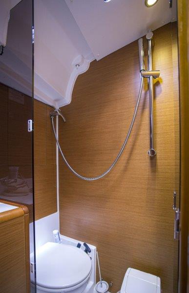 Book yachts online - sailboat - Sun Odyssey 439 - LADY LINDA - rent