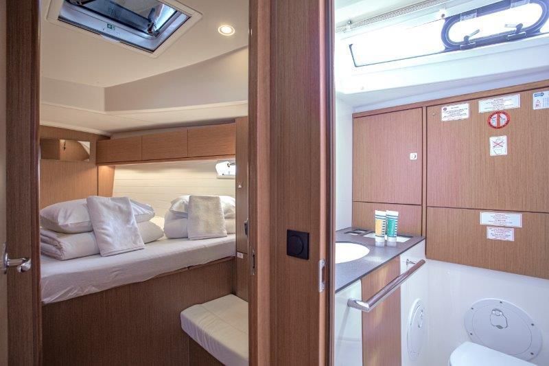 Book yachts online - sailboat - Bavaria 46 Cruiser - NATTI - rent