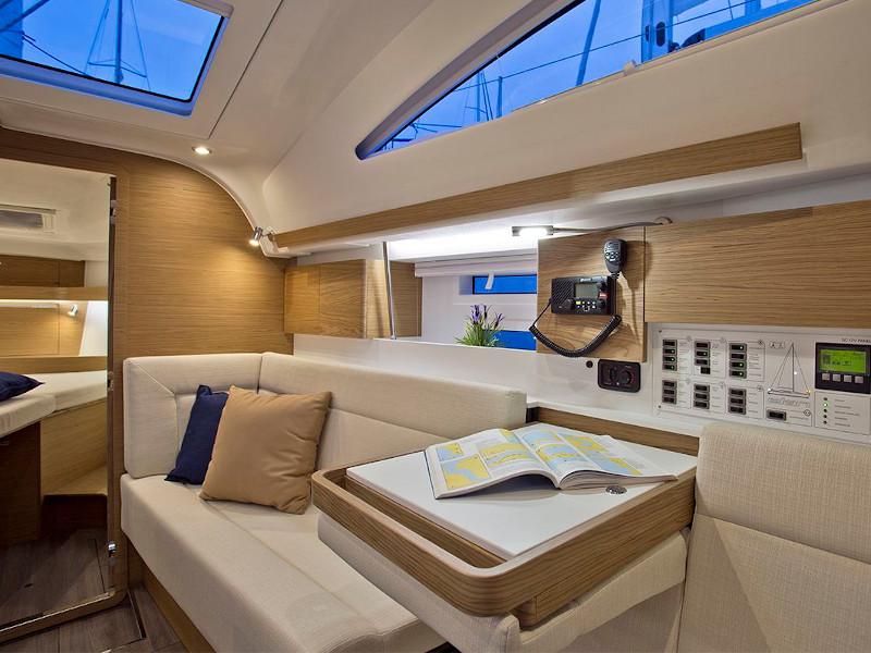 Book yachts online - sailboat - Elan 40 Impression - THOR - rent