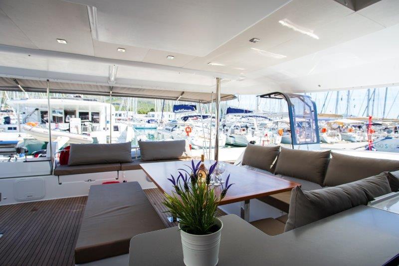 Book yachts online - catamaran - Saba 50 - ANNA ISABELLA - AC and generator - rent
