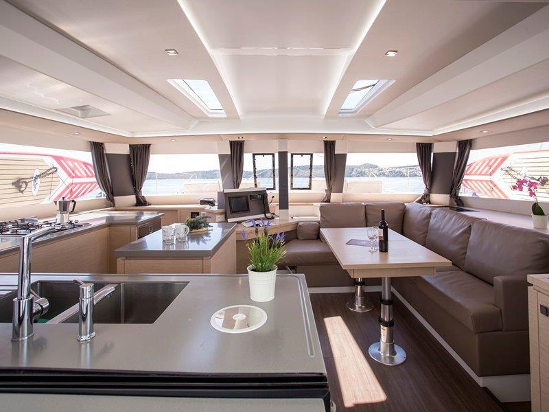 Book yachts online - catamaran - Saba 50 - ANNA ISABELLA - AC and generator - rent