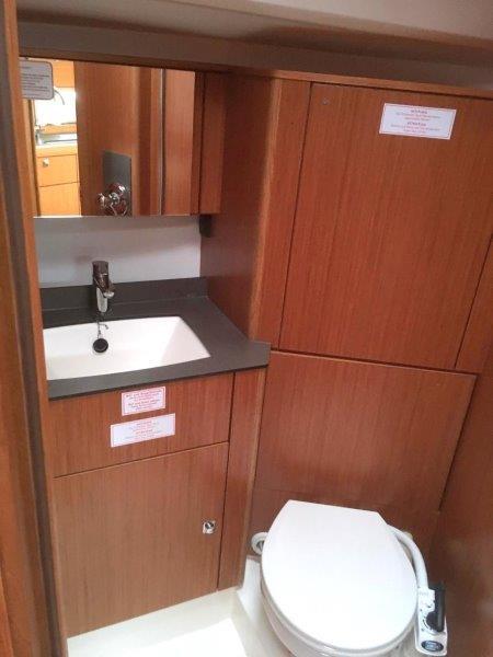 Book yachts online - sailboat - Bavaria 41 Cruiser - INSTAGRAM - rent