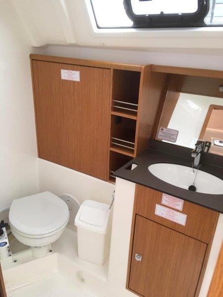 Book yachts online - sailboat - Bavaria 41 Cruiser - INSTAGRAM - rent