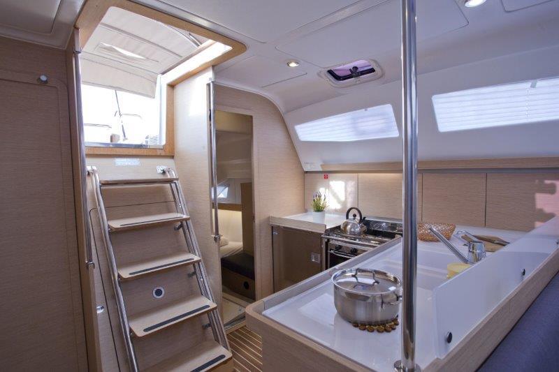 Book yachts online - sailboat - Elan 45 Impression - SIX FRIENDS - rent