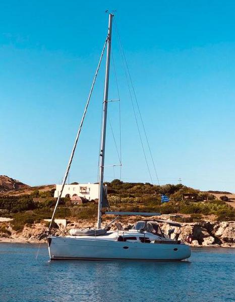 Book yachts online - sailboat - Elan 384 Impression - NAIADA bareboat - rent