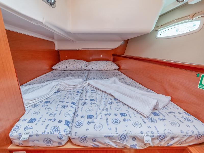 Book yachts online - sailboat - Oceanis 40 - Cansum - rent