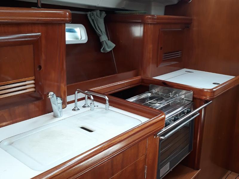 Book yachts online - sailboat - Oceanis 393 Clipper - Orion (Full Refit 2020, New Sails) - rent