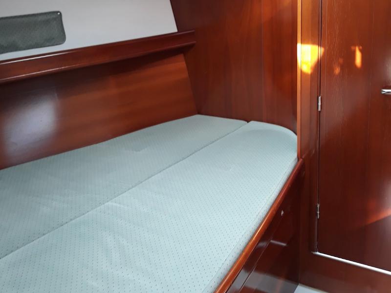 Book yachts online - sailboat - Oceanis 393 Clipper - Orion (Full Refit 2020, New Sails) - rent