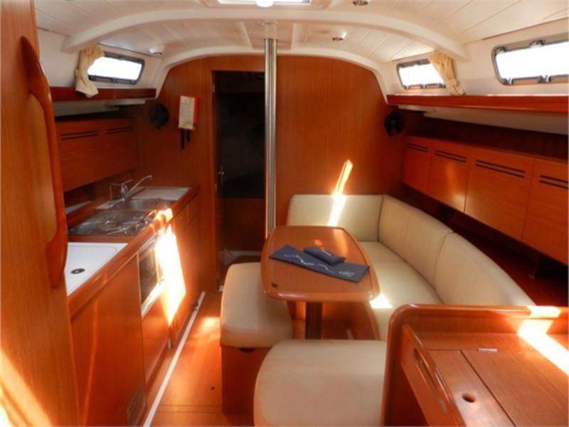 Book yachts online - sailboat - Cyclades 39.3 - Alize - rent