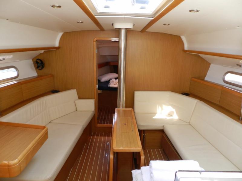 Book yachts online - sailboat - Sun Odyssey 42 i - Skiron - rent