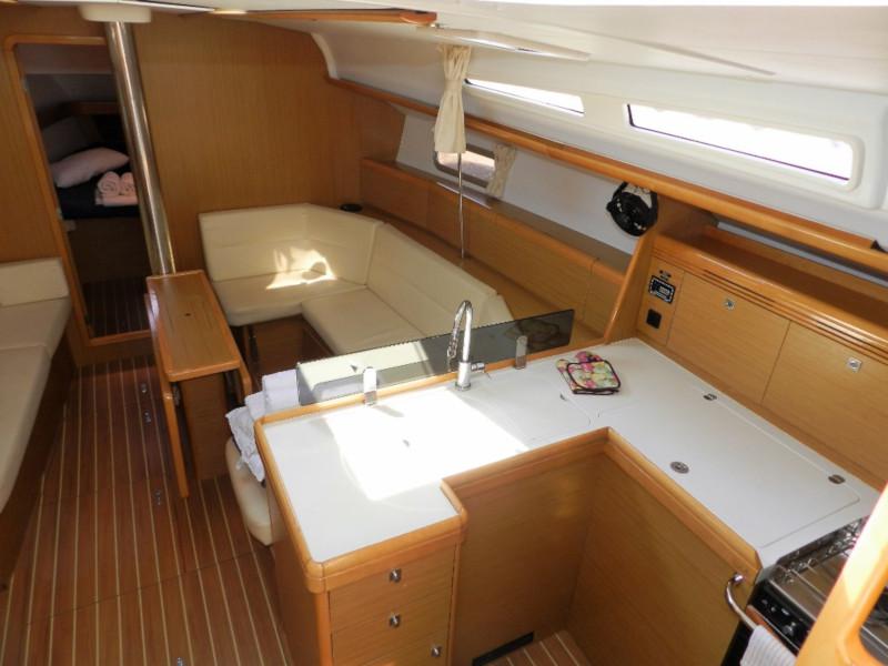 Book yachts online - sailboat - Sun Odyssey 42 i - Skiron - rent